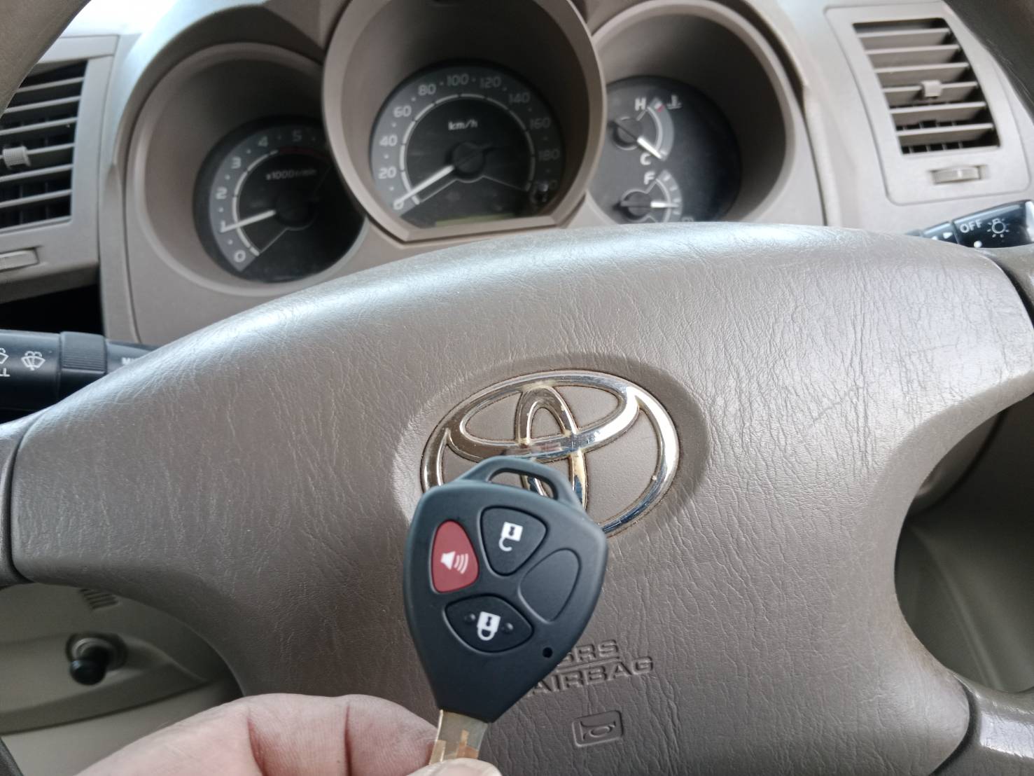 16 - https://ร้านช่างเจริญกุญแจโคราช.com | ร้านช่างเจริญกุญแจโคราช - รับทำกุญแจรถยนต์ทุกชนิด เปิดรถยนต์เปิดบ้านเปิดตู้เซฟ กุญแจมอเตอร์ไซค์ทุกรุ่นทุกชนิด รับทำกุญแจอิมโมบิไลเซอร์ทุกรุ่น บริการนอกสถานที่ทั้งในเขตตัวเมืองและเขตใกล้เคียงต่างอำเภอต่างจังหวัด