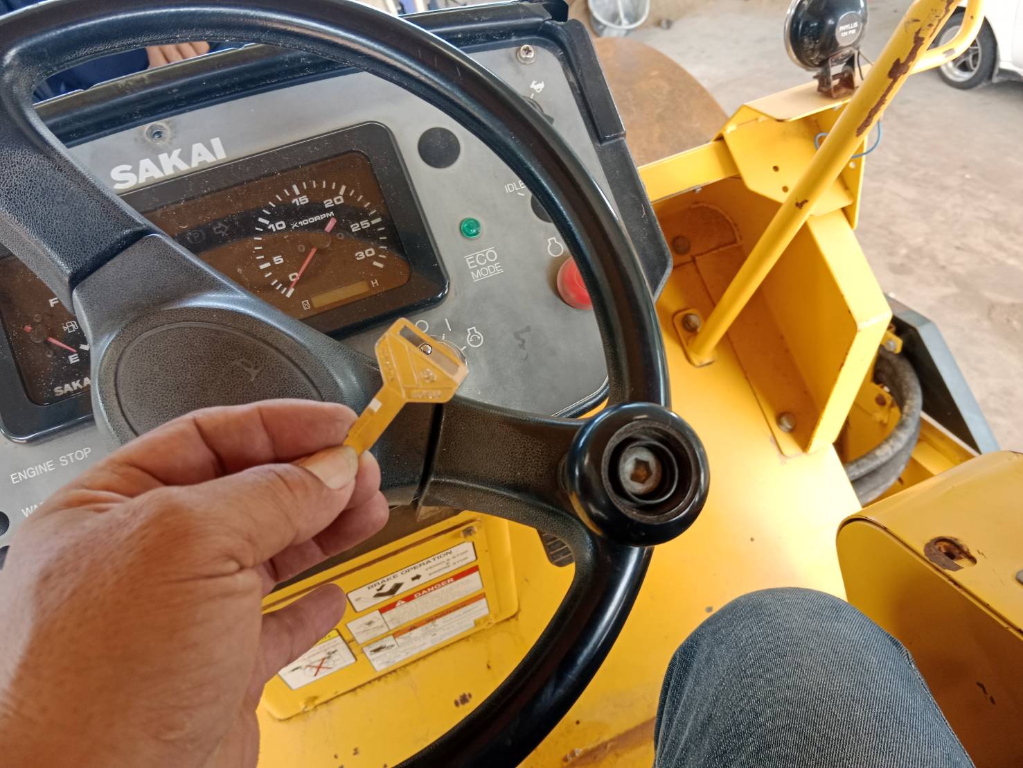 34 - https://ร้านช่างเจริญกุญแจโคราช.com | ร้านช่างเจริญกุญแจโคราช - รับทำกุญแจรถยนต์ทุกชนิด เปิดรถยนต์เปิดบ้านเปิดตู้เซฟ กุญแจมอเตอร์ไซค์ทุกรุ่นทุกชนิด รับทำกุญแจอิมโมบิไลเซอร์ทุกรุ่น บริการนอกสถานที่ทั้งในเขตตัวเมืองและเขตใกล้เคียงต่างอำเภอต่างจังหวัด