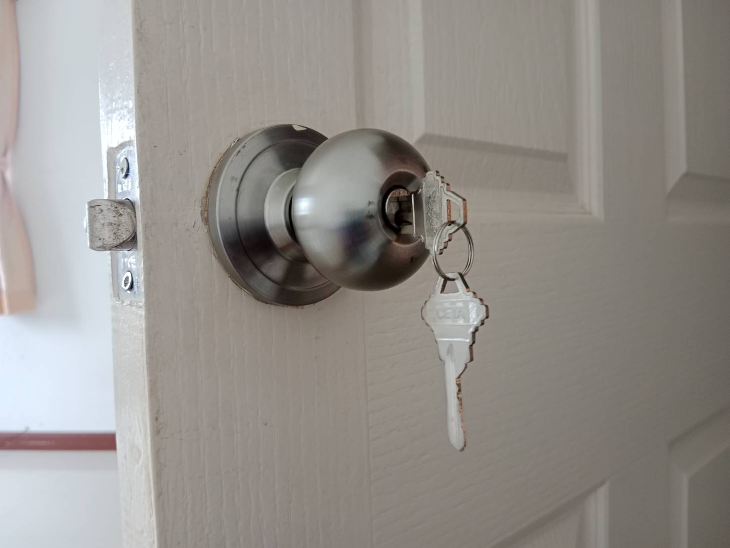 42 - https://ร้านช่างเจริญกุญแจโคราช.com | ร้านช่างเจริญกุญแจโคราช - รับทำกุญแจรถยนต์ทุกชนิด เปิดรถยนต์เปิดบ้านเปิดตู้เซฟ กุญแจมอเตอร์ไซค์ทุกรุ่นทุกชนิด รับทำกุญแจอิมโมบิไลเซอร์ทุกรุ่น บริการนอกสถานที่ทั้งในเขตตัวเมืองและเขตใกล้เคียงต่างอำเภอต่างจังหวัด