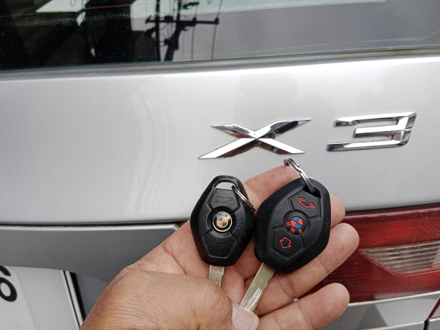 8 - https://ร้านช่างเจริญกุญแจโคราช.com | ร้านช่างเจริญกุญแจโคราช - รับทำกุญแจรถยนต์ทุกชนิด เปิดรถยนต์เปิดบ้านเปิดตู้เซฟ กุญแจมอเตอร์ไซค์ทุกรุ่นทุกชนิด รับทำกุญแจอิมโมบิไลเซอร์ทุกรุ่น บริการนอกสถานที่ทั้งในเขตตัวเมืองและเขตใกล้เคียงต่างอำเภอต่างจังหวัด